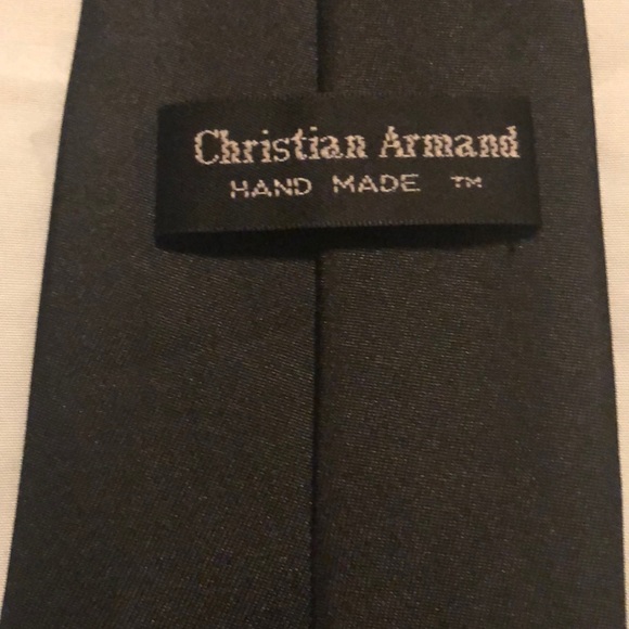 Classic black tie - Picture 2 of 4